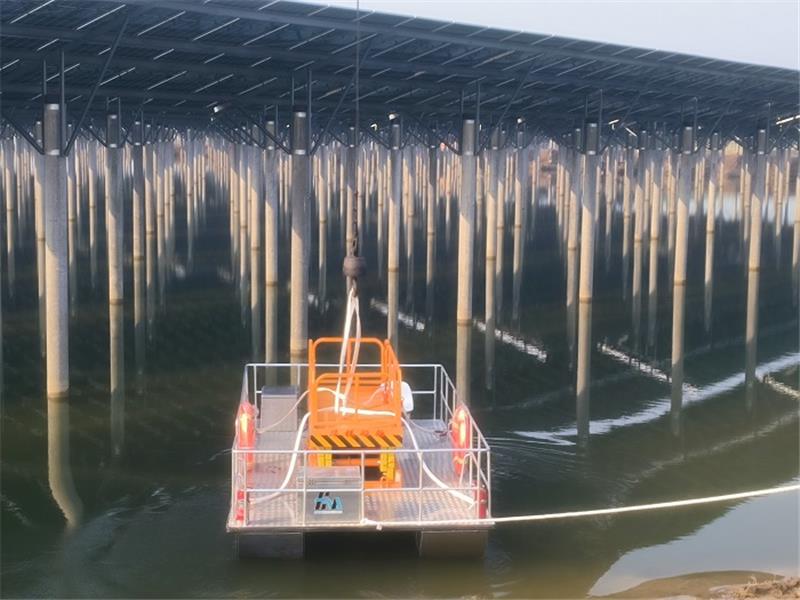 光伏檢修船